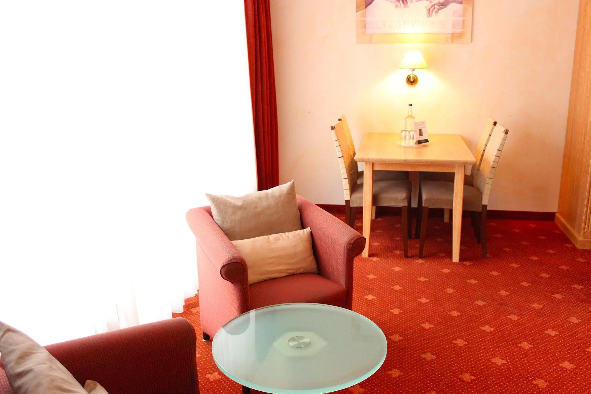Hotel Villa Gropius Timmendorfer Strand Bagian luar foto