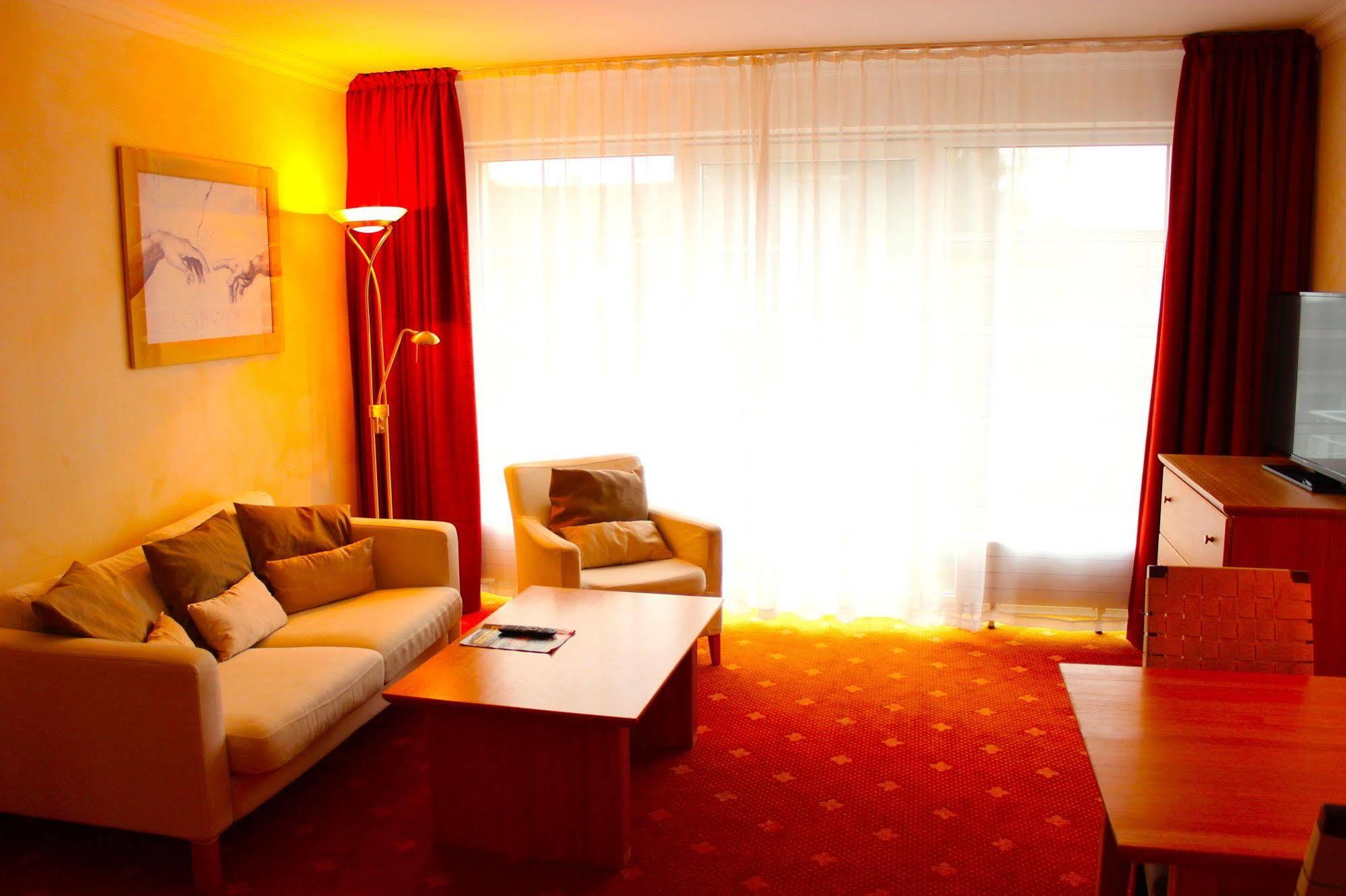 Hotel Villa Gropius Timmendorfer Strand Bagian luar foto
