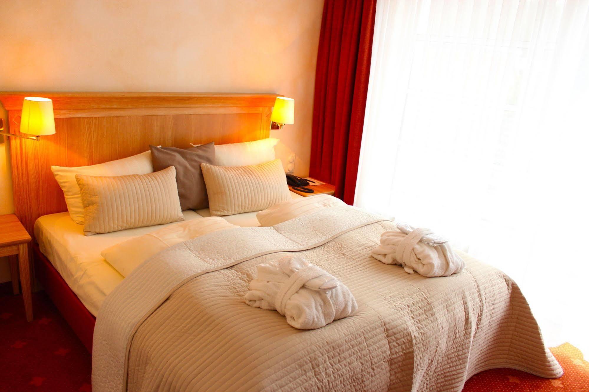 Hotel Villa Gropius Timmendorfer Strand Bagian luar foto