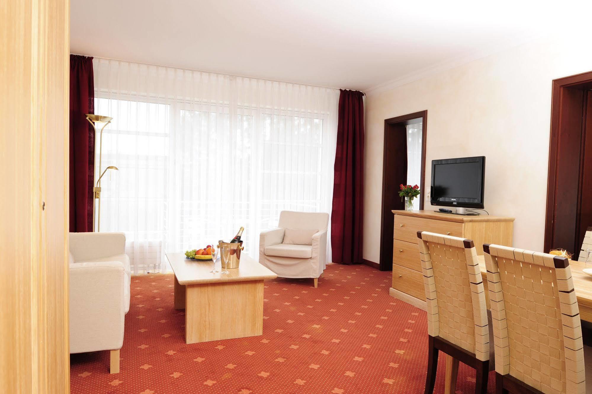 Hotel Villa Gropius Timmendorfer Strand Bagian luar foto